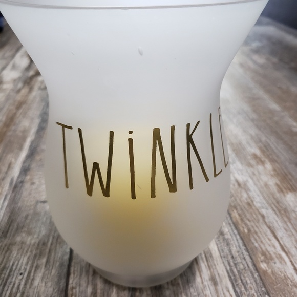 Twinkle Rae Dunn. Vase - Picture 4 of 5